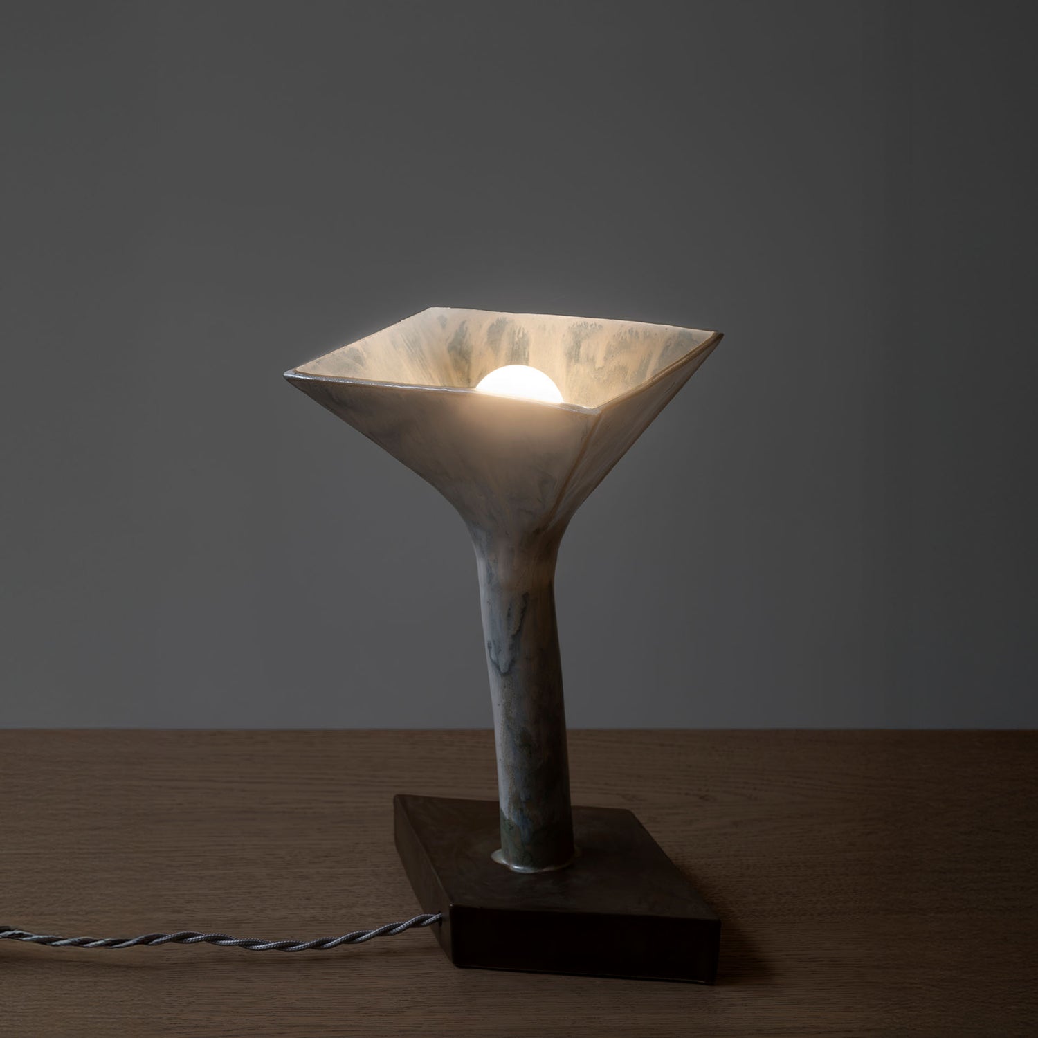 SMUDGED BLUE LAMP