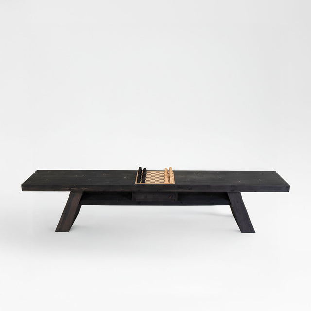 Скамья  с шахматной доской