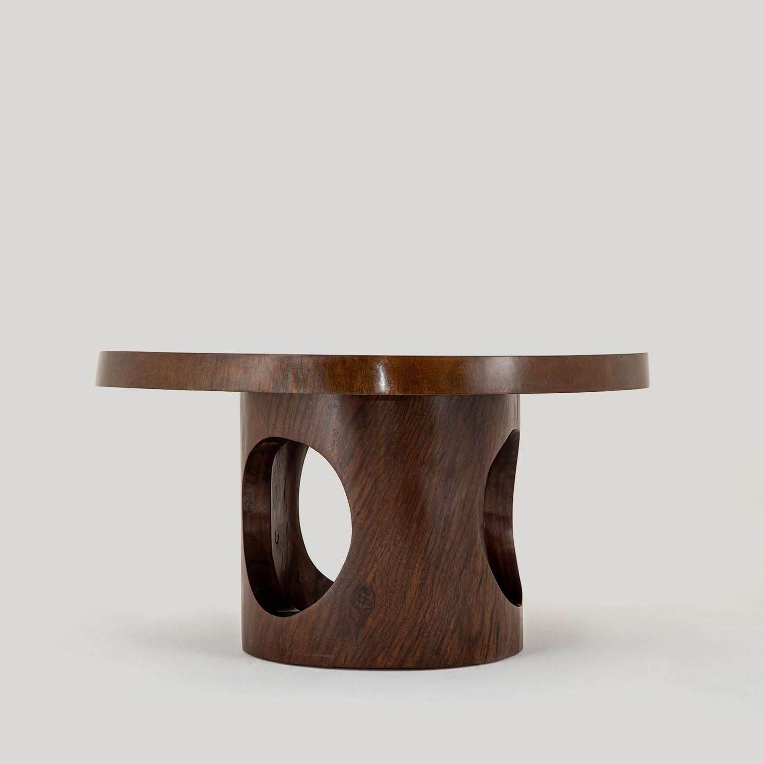 Center Table with stools